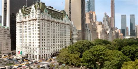We look forward to the honor of hosting the hotel's loyal guests who return year after year, as well as the privilege of introducing the plaza to a new generation of. ᐅ Die besten Hotels am Central Park in New York City + Karte
