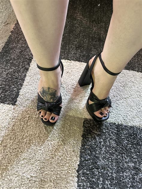 Cute Arched Tattooed Feet In Heels Oiled Up Feet Fun With Feet