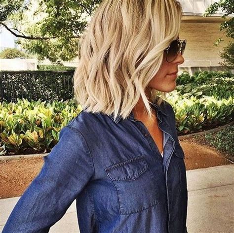 Easy layered cut for round faces. 35 Pretty Collarbone Length Haircuts