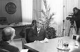 DDR-Fotoarchiv: Berlin - Egon Krenz beim Interview durch Fritz Pleitgen ...