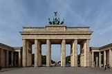Puerta de Brandeburgo: Escenario de gloria y tragedia - Radio Duna