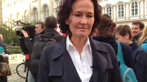 Aktuelle news zu eva glawischnig: Eva Glawischnig beim "Gedenken an die hunderten Toten im ...