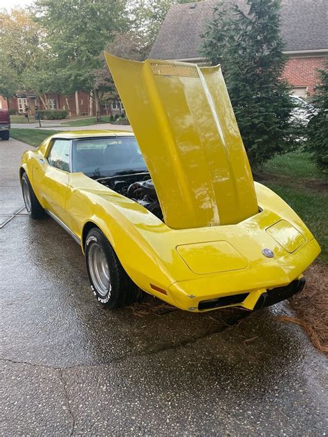 1976 Chevrolet Corvette Yellow Rwd Automatic Classic Chevrolet