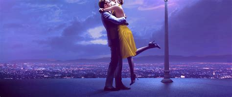 2560x1080 Couple Kissing 4k Ryan Gosling Emma Stone 2560x1080 Resolution Hd 4k Wallpapers