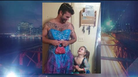 Uncle Wears Princess Dress For Niece Who Wanted To See ‘cinderella