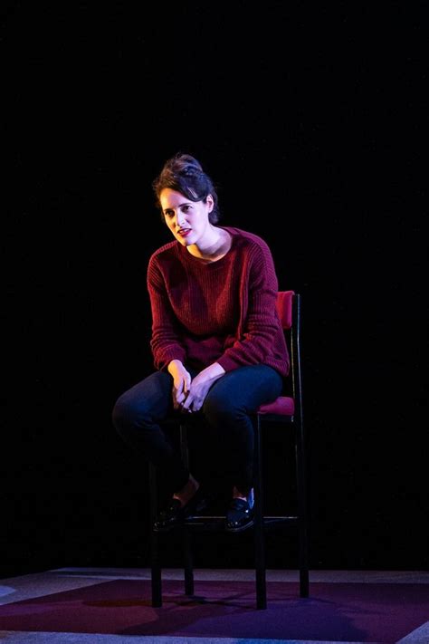 Phoebe Waller Bridges Fleabag Theatre Show Gets Thumbs Up From Critics And Famous Fans Alike