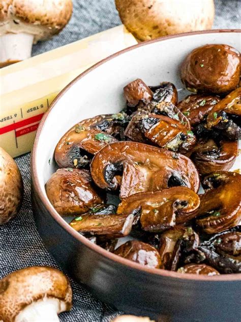 Easy Sauteed Mushrooms with Garlic Butter - Drive Me Hungry