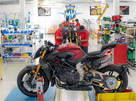 Productie Snelste Naked Biked MV Agusta Ooit Van Start MotorRAI Nl