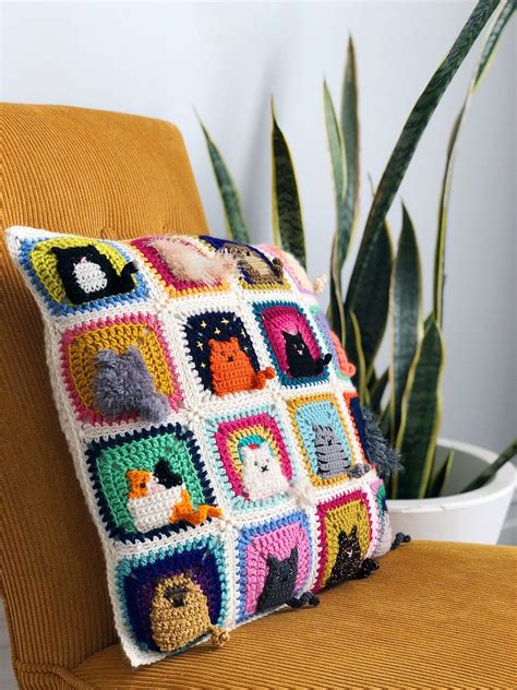 Crochet A Kitty Cat Granny Square Pillow So Many Cats All The Cats