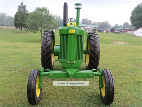 John Deere 620 Tractor Wide Front Professionally Restored