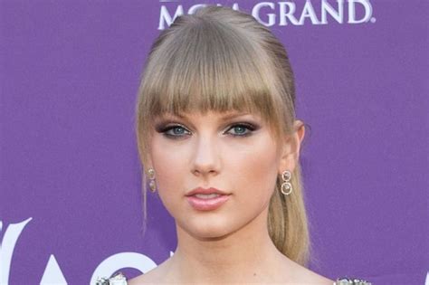 Taylor Swift Reveals I Might Be Single Forever In Wonderland