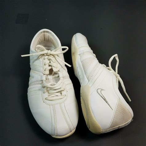 Nike Air Cheerleading White Sneakers Womens Size 6 Dance Shoes Nike