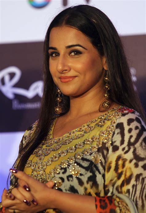 Movies Blog Bollywood Actress Vidya Balan Photos Pics Ghanchakkar