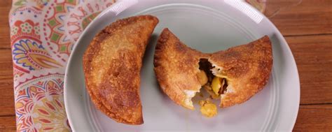 These Delicious Empanadas Make For An Easy Lunch Whether Your Sitting