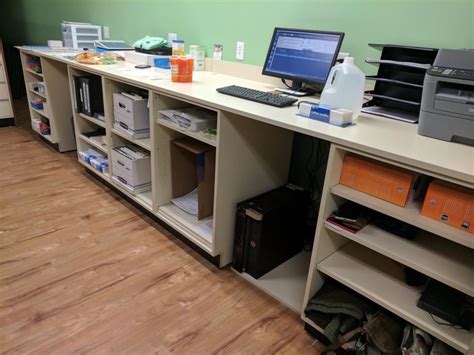 Choose from narcotics units , vial drawer units , bottle dispensers , open or closed storage units, and more. Rx Under the Counter Pharmacy Storage Units | Handy Store ...