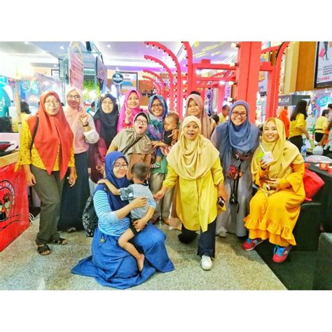 Fungsi direktur keuangan dan administrasi tentunya berkaitan erat dengan tugas pokok serta tanggung jawab yang sudah menjadi wewenang dan di atur dalam. Tugas dan Tanggung Jawab Seorang Relationship Officer Yang ...