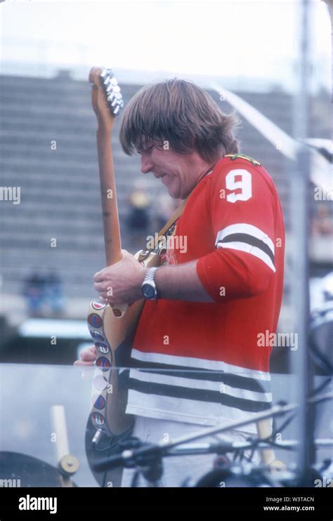 Chicago The Band Terry Kath Hi Res Stock Photography And Images Alamy
