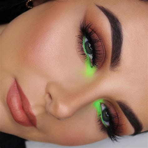 Maquiagem Sombra Verde Limão Carnaval Neon Makeup Green Makeup Eye