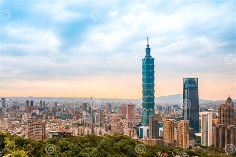 Skyline Of Taipei Cityscape Taipei 101 Building Of Taipei Financial