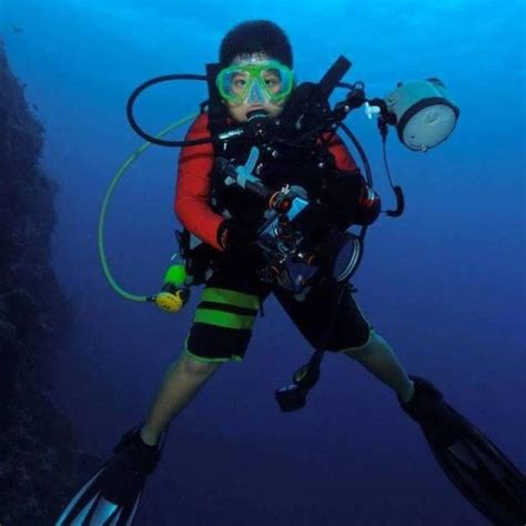 Life Of A 13 Year Old Underwater Photographer