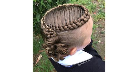 What This Mom Does To Her Daughters Hair Every Morning Will Leave You