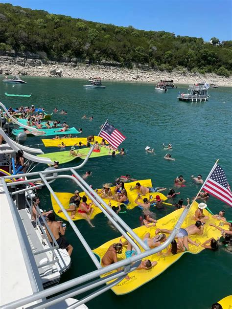 Lake Travis Yacht Rentals Blog Party On Lake Travis