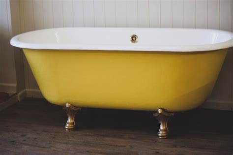 Authentic Victorian Antique Baths For Your Traditional Bathroom