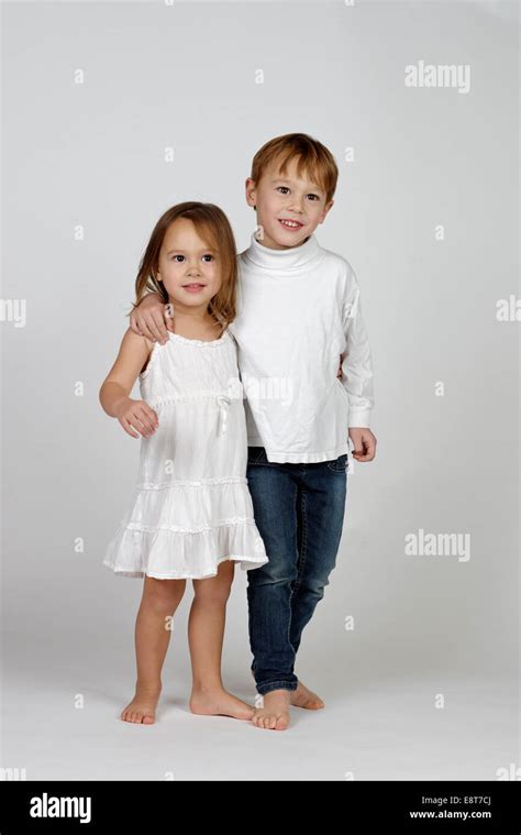 Brother Sister Siblings Hi Res Stock Photography And Images Alamy