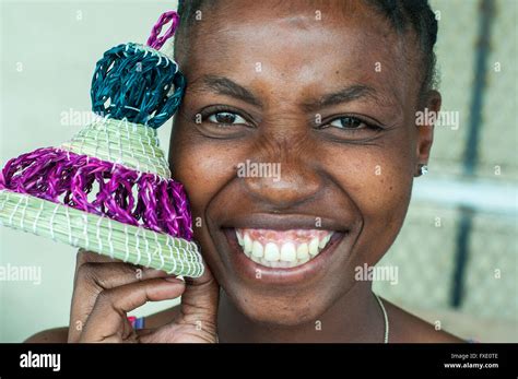 Lesotho Woman Selling Hi Res Stock Photography And Images Alamy