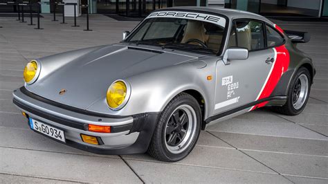 Fahrbericht Porsche 911 Turbo 930 Cyberpunk 2077 Auto Motor Und Sport