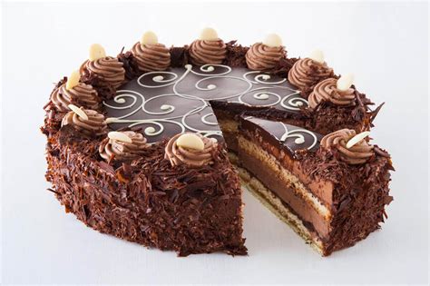 Schokosahne Torte | Kuchen macht glücklich | Online Kuchenservice Berlin