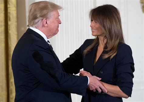 Melania Trump Continúa Ausente No Va De Fin De Semana Con El Presidente De Eeuu Cnn