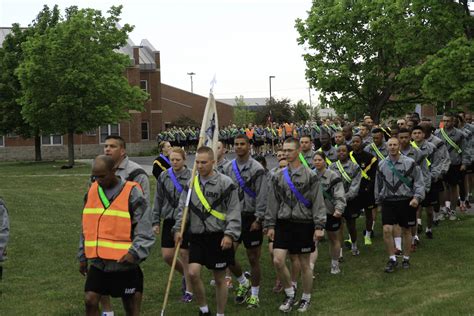 2nd Brigade Participates In Division Run Article The United States Army