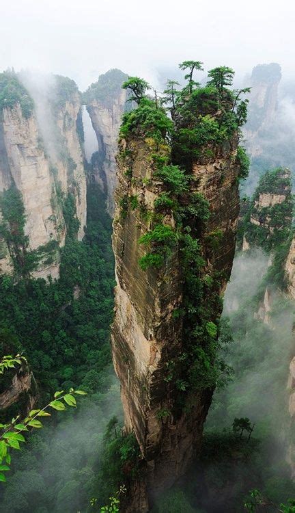Pinnacle Hallelujah Mountains China Travel