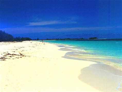 Golden Beach In The Resort Of Cayo Santa Maria Cuba Wallpapers And