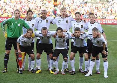 Deutschland zieht ins viertelfinale ein. WM 2010 in Südafrika