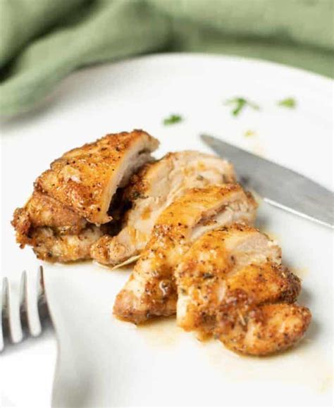 Baked Boneless Skinless Chicken Thighs In The Oven Clean And Delicious