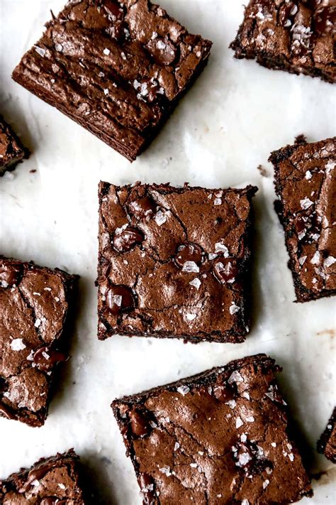 The key to perfectly moist brownies is making sure they cook for exactly the right amount of time, says recipe creator rochelle palermo in bon appetit magazine. Resepi Brownies Moist - Deep Dish Cake Brownie Recipe Hershey S Kitchens / Di sini akan ...