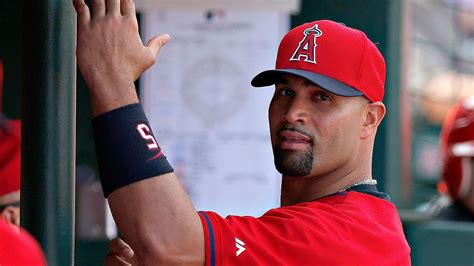 Albert Pujols Chase For 500 Home Runs Had No Buzz Espn