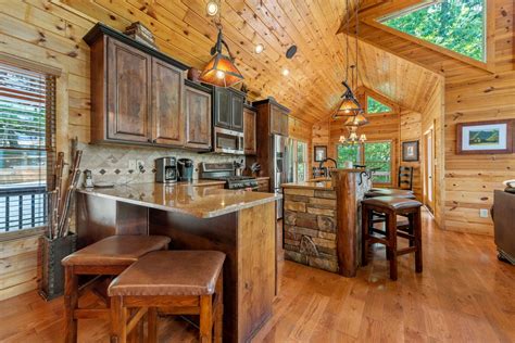 Moonlight Lodge North Georgia Cabin Rental In Blue Ridge
