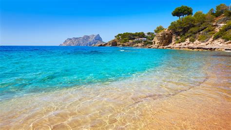 The 5 Best Beaches In Alicante In 2024