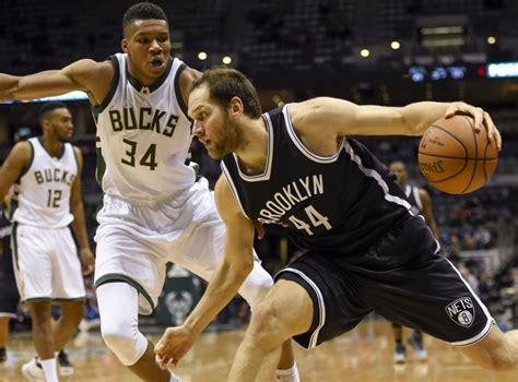The site is not associated with nor is it endorsed by any professional or collegiate league, association or team. Milwaukee Bucks Game Preview: Dec. 1 at Brooklyn Nets