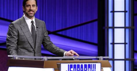 Star Nfl Quarterback Stunned In 1st Jeopardy Host Stint The Horn News