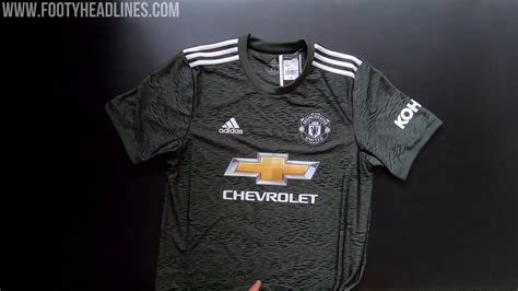 Made for fans, this football jersey has a slightly looser cut than the ones the professionals wear on the pitch. Manchester United 20-21 Home & Away Kits Leaked - 10 Minute Video With New Details - Footy Headlines