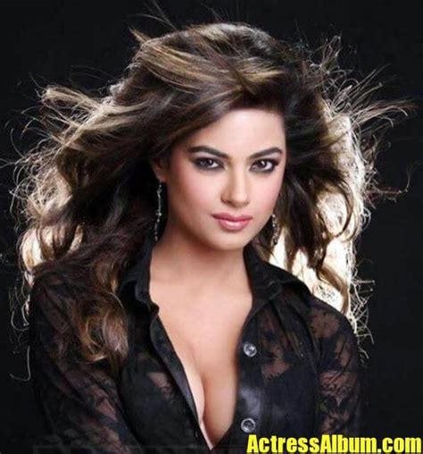 Meera Chopra Hot And Sexy Photo Stills Actress Album