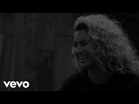 With Stunning And Clear Vocals Tori Kelly Wows Again Singing A