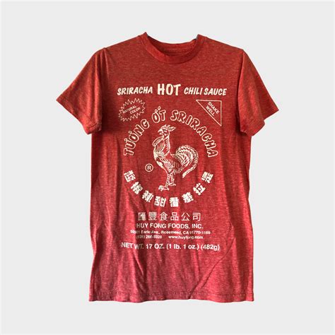 Official Sriracha Hot Chili Sauce Label Tee Size Smal Gem