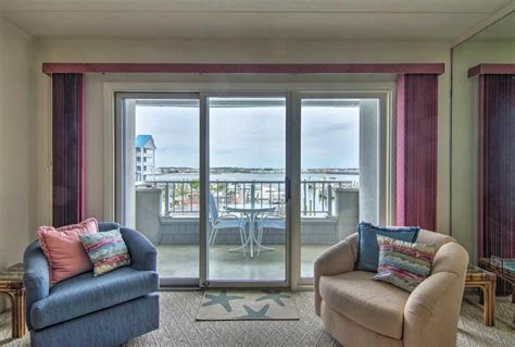 Condo With Resort Pool And Marina Less Than 2 Mi To Boardwalk Ocean