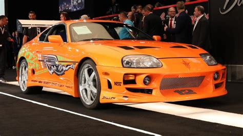 uno de los toyota supra de the fast and the furious vendido por 550 000 dólares topgear es