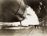 Airship USS Akron Photograph by Science Photo Library - Pixels Merch
